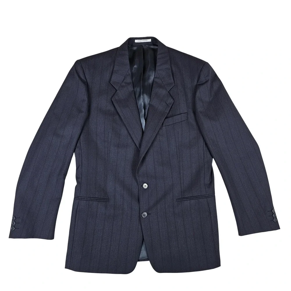 Yves Saint Laurent very good